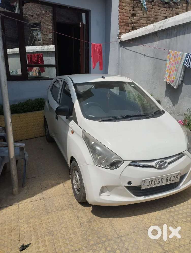 Selling My Hyundai Eon 2013 Model Registration 2014 Well Maintained