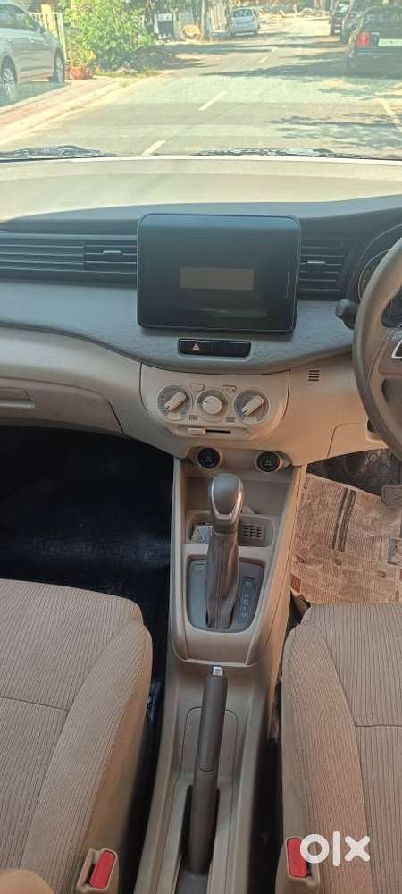 Maruti Suzuki Ertiga Vxi At Petrol, 2023, Petrol
