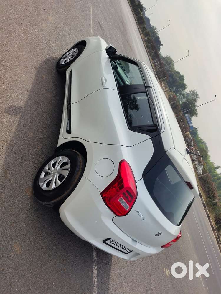 Maruti Suzuki Swift Amt Vxi, 2018, Petrol