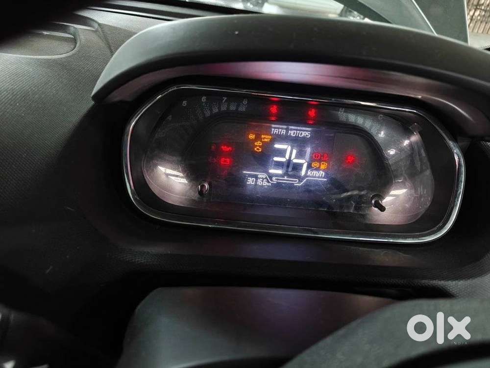 Tata Tiago, 2021, Petrol