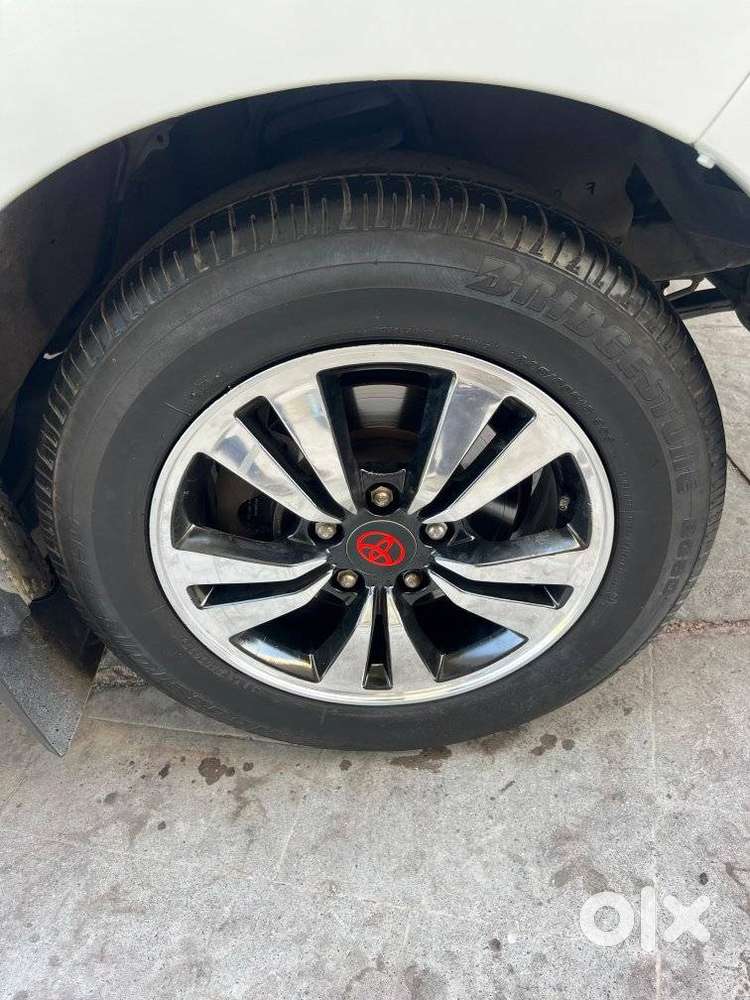 Toyota Innova Crysta G 7 Str, 2001, Diesel