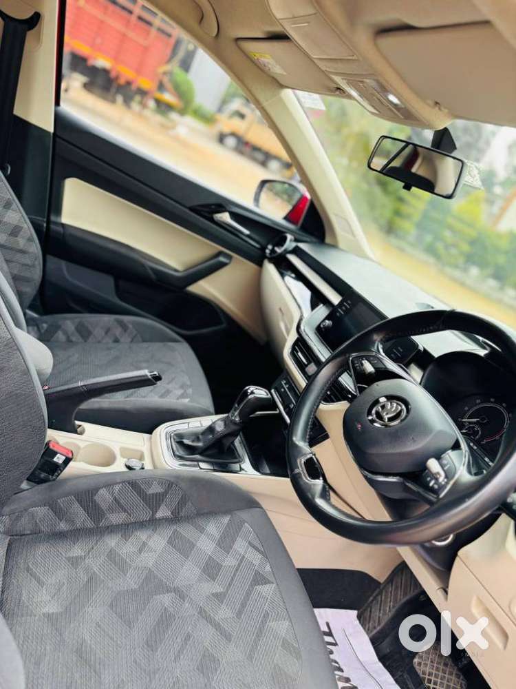 Skoda Slavia 1.0 Ambition Tsi At, 2022, Petrol
