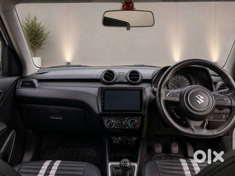 Maruti Suzuki Swift Lxi, 2023