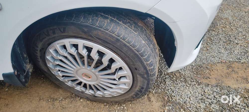 Honda Mobilio, 2015, Diesel