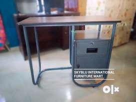 Steel office on sale table price