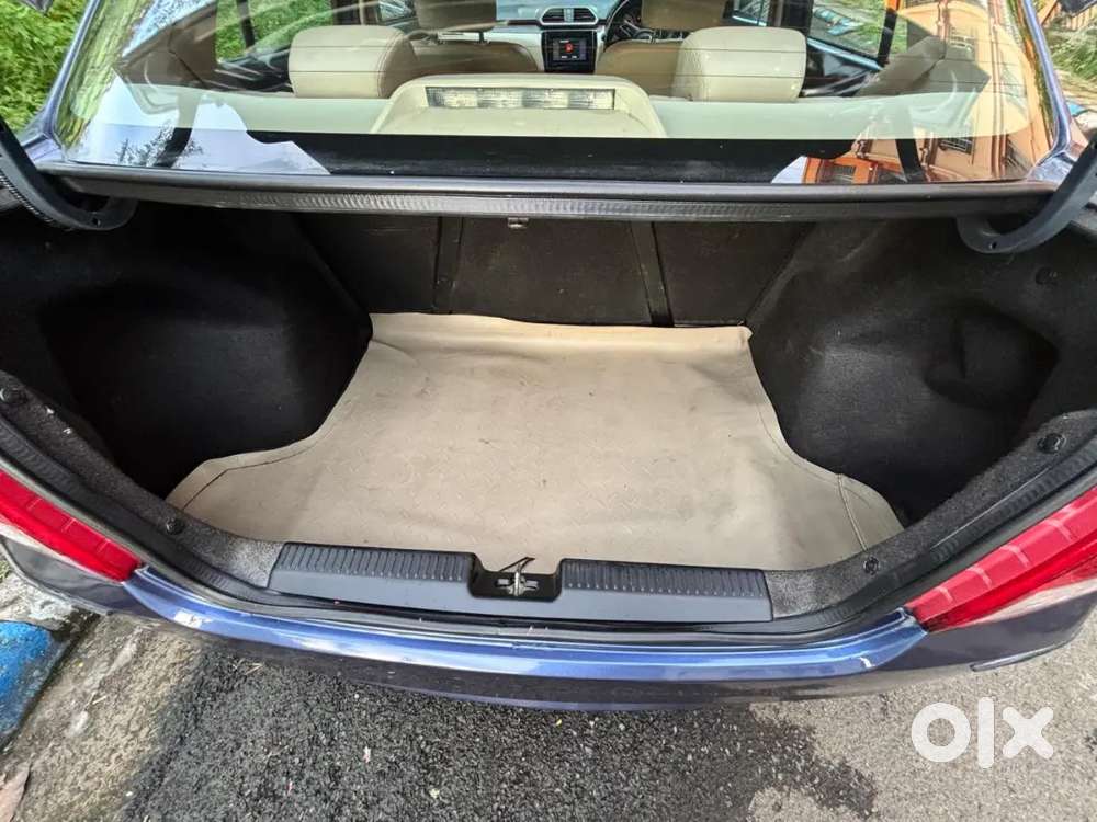 Maruti Suzuki Dzire Zxi 2023 Petrol Manual