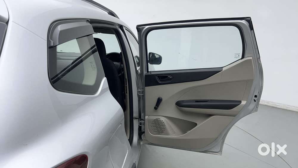 Renault Triber Rxl, 2021, Petrol
