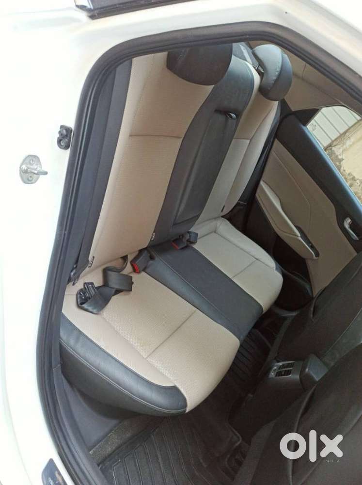 Hyundai Verna 1.6 Sx (o) Crdi At, 2018, Petrol