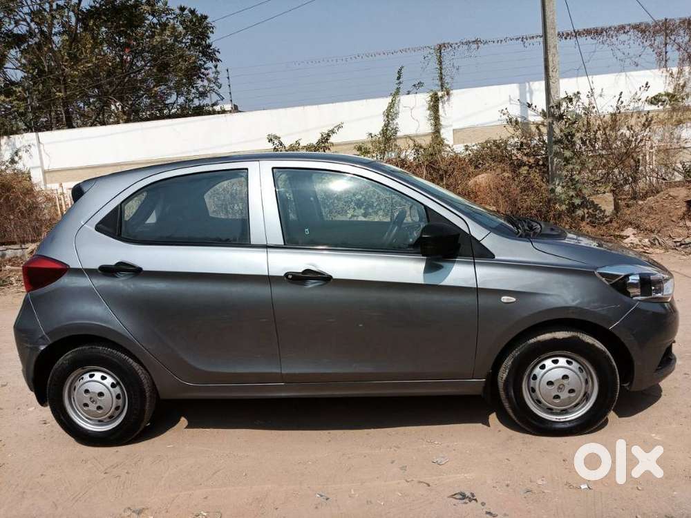 Tata Tiago 1.2 Revotron Xm, 2018, Petrol
