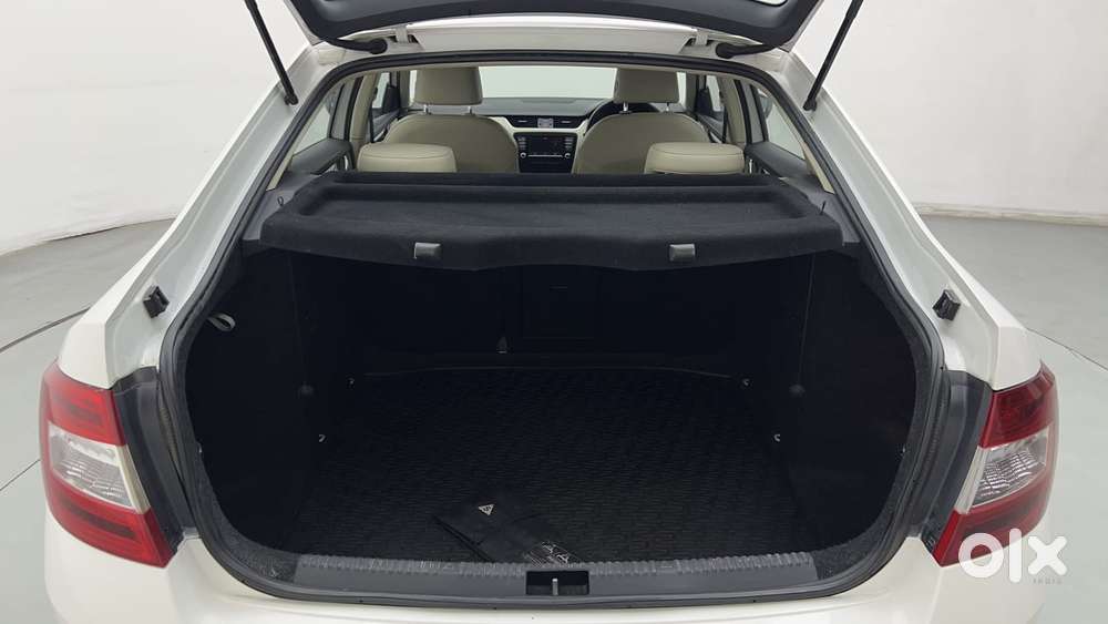 Skoda Octavia Ambition Plus 1.8 Tsi At, 2017, Petrol