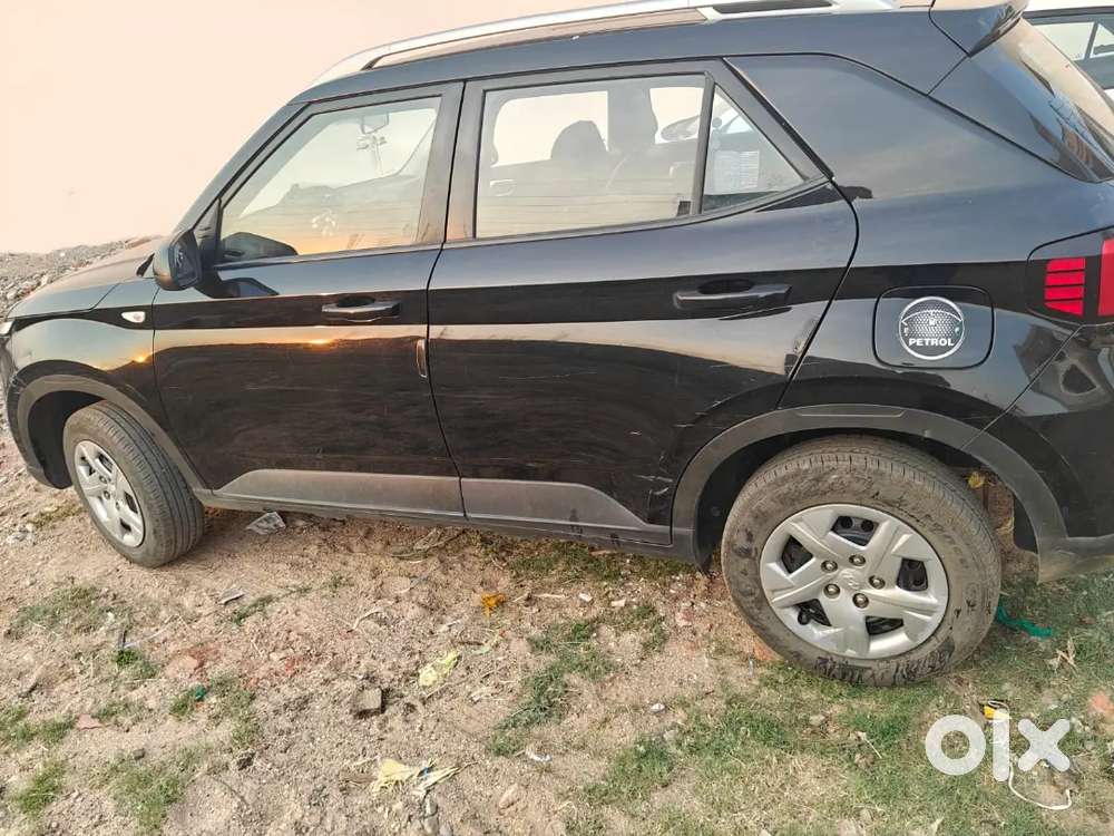 Hyundai Venue Se 2023  3lac Downpaymnt Lage File M Lelo Bank Bach