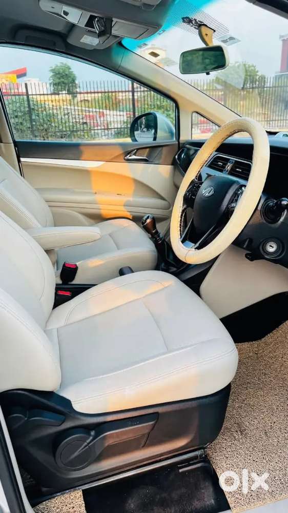 Mahindra Marazzo