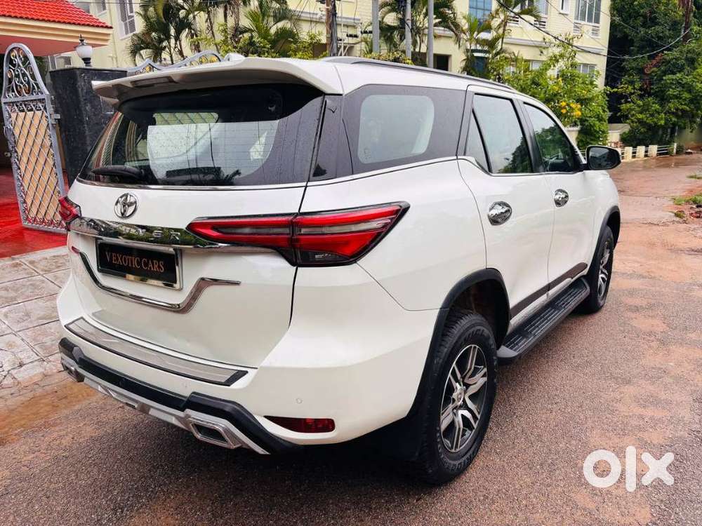 Toyota Fortuner 4x2 At 2.8 Diesel, 2022, Diesel