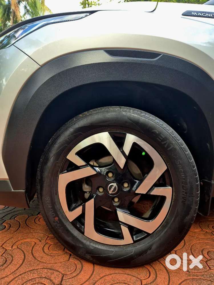 Nissan Magnite 2021 Petrol 28600 Km Driven