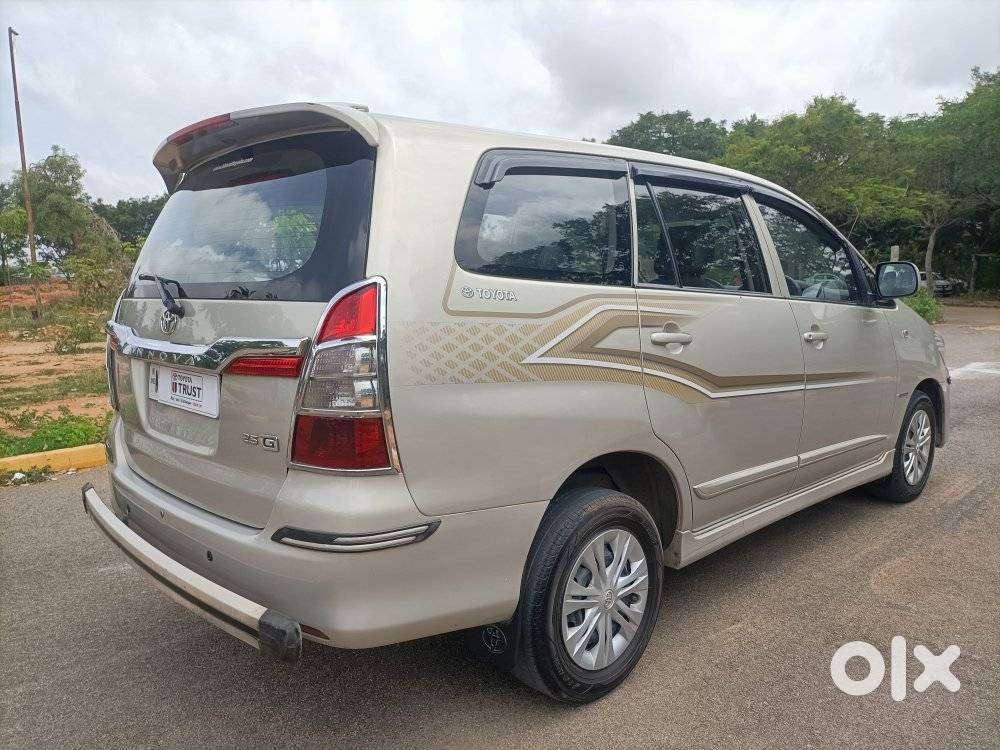 Toyota Innova 2.5 Gx 8 Seater Limited Edition, 2015, Diesel