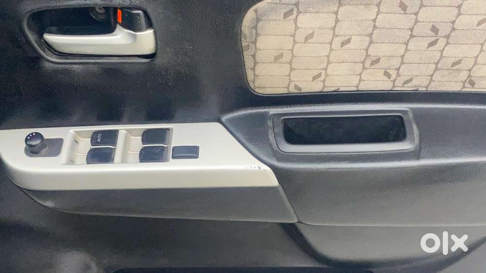 Maruti Suzuki Wagon R Vxi Amt, 2016, Petrol