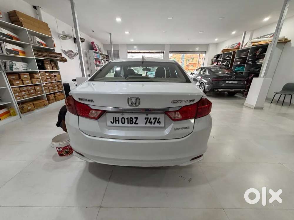 Honda City 1.5 V 4th Gen I-vtec Mt, 2016, Petrol