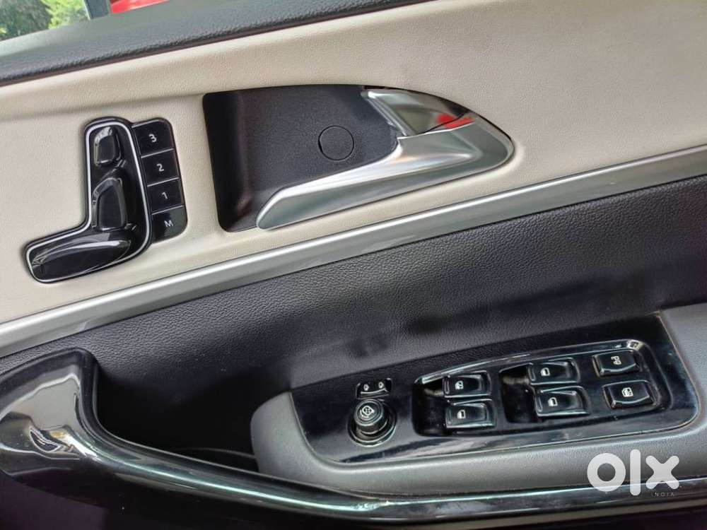 Mahindra Xuv700 2.2 Ax 7 Diesel Mt Str, 2023