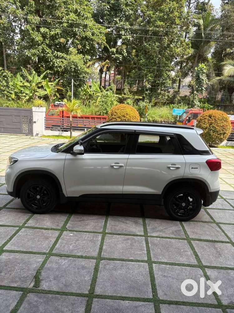 Maruti Suzuki Brezza 1.5 Lxi Smart Hybrid, 2021, Petrol