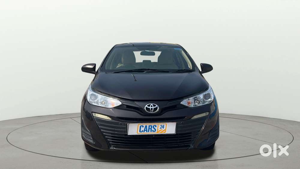 Toyota Yaris J Cvt, 2019, Petrol