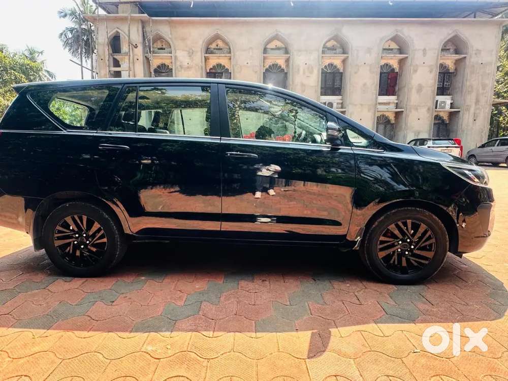 Toyota Innova Crysta 2022. Automatic 2.4 Z