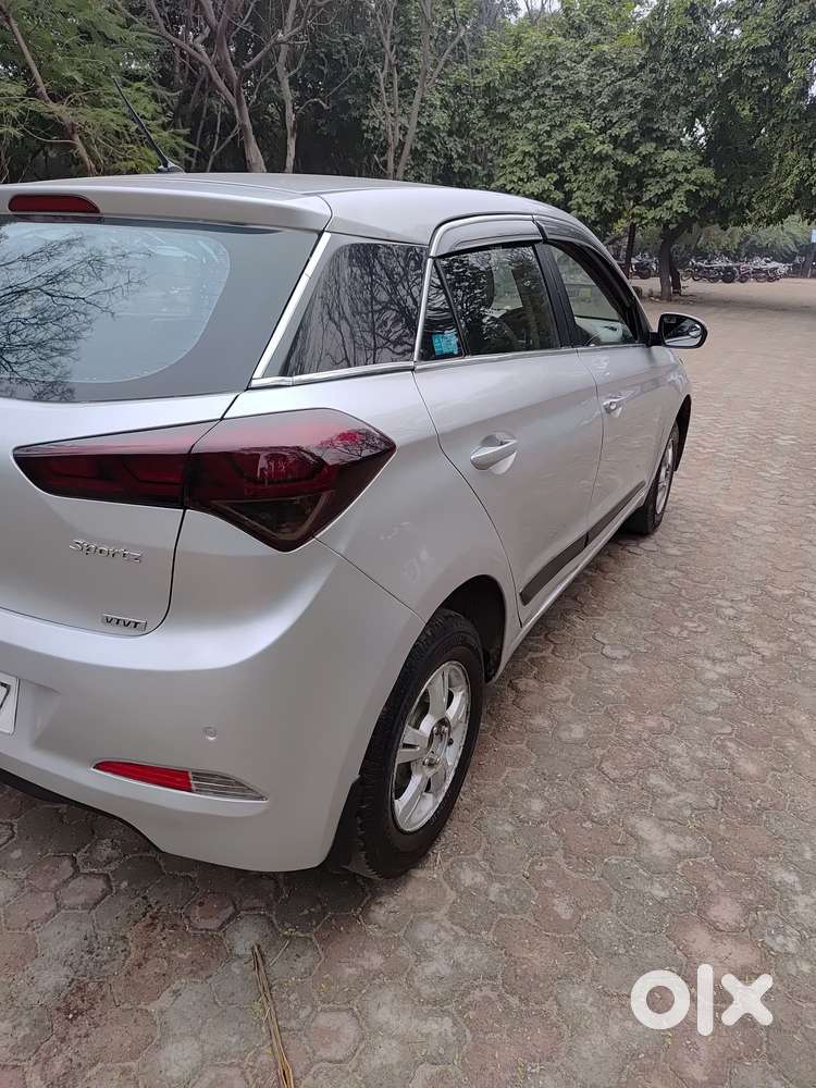 Hyundai Elite I20 Sportz Opt 1.4, 2017, Cng & Hybrids