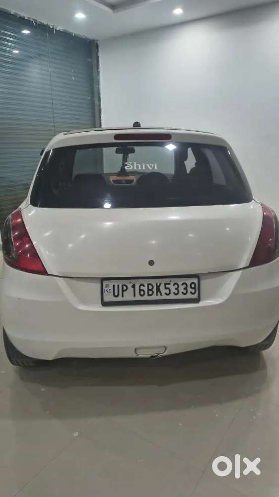 Maruti Suzuki Swift 2017 Petrol 70000 Km Driven
