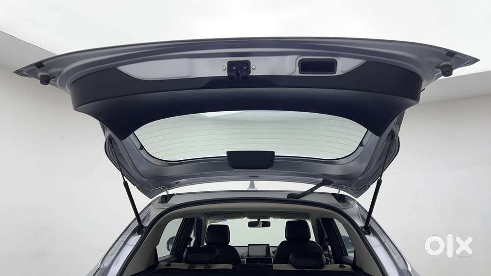 Honda Elevate V Mt, 2024, Petrol