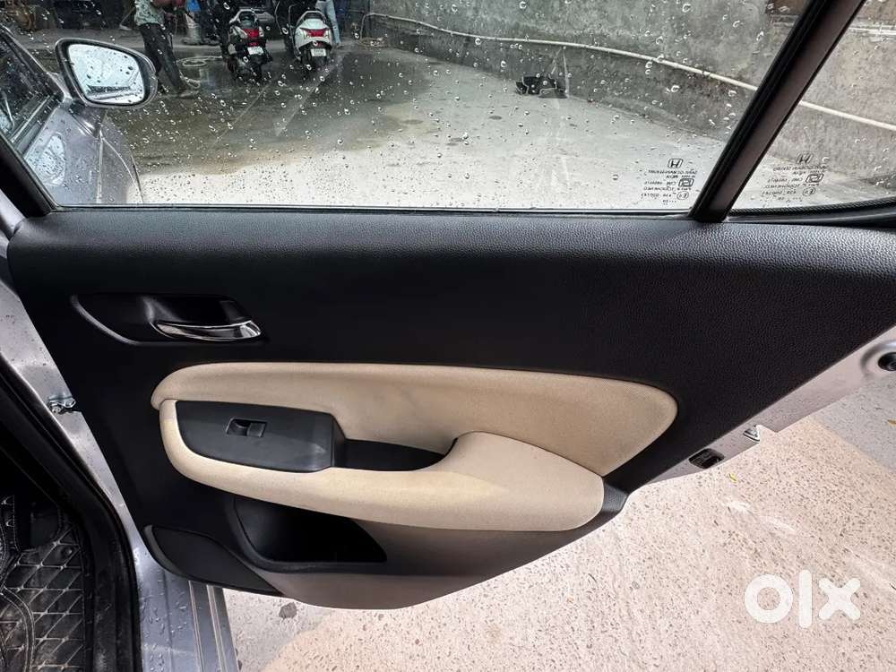 Honda City 2023 Petrol 27000 Km