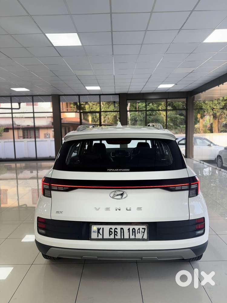 Hyundai Venue Sx (o) Mt 1.0 Turbo, 2023, Petrol