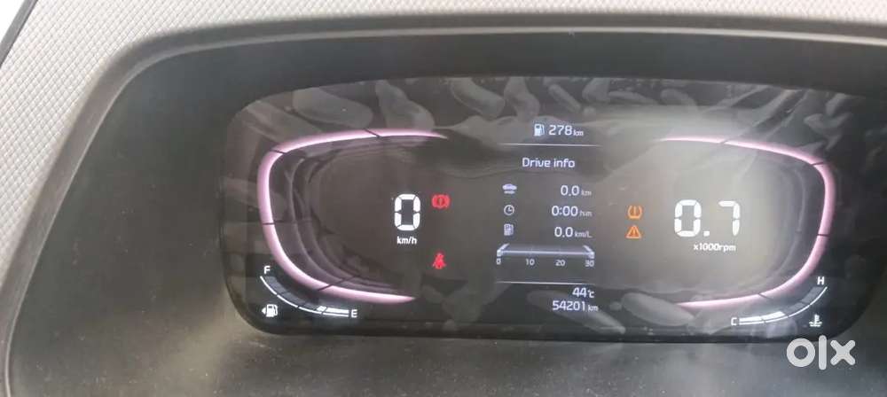 Kia Carens 1.5 Prestige Plus 7 Seater 6mt Diesel  Excellent Condition