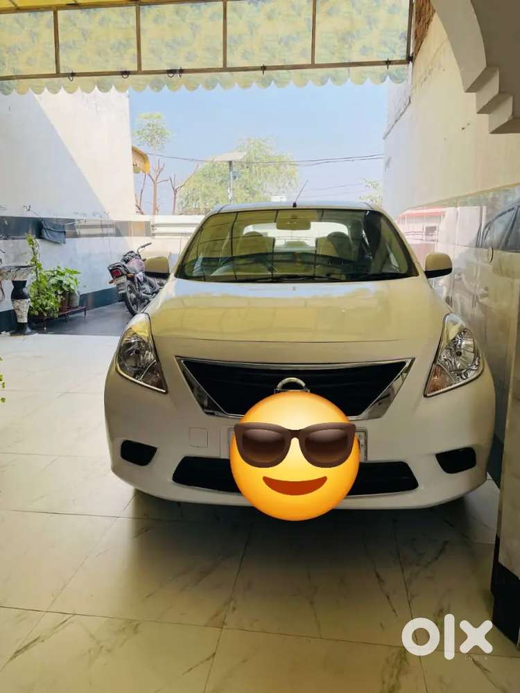 Nissan Sunny Car