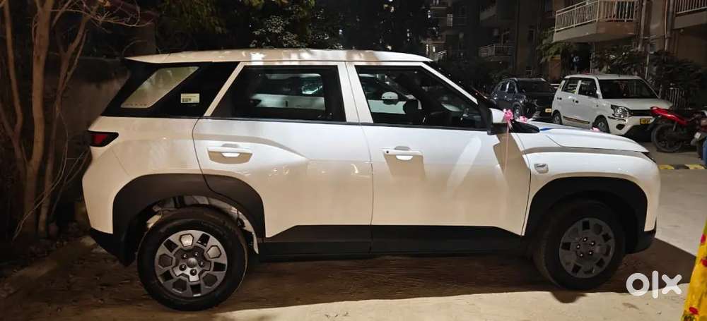 2key Avilable New Show Room Condition Gaadi Hai Singal Hand Drive And