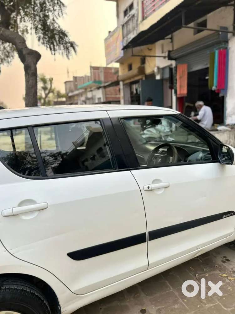 Maruti Suzuki Swift 2014 Petrol 42000 Km Driven