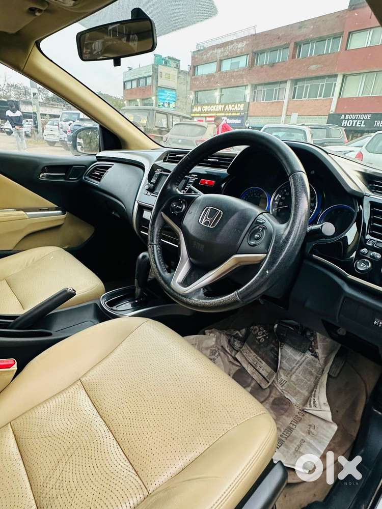 Honda City 2011-2013 1.5 V At Sunroof, 2014, Petrol