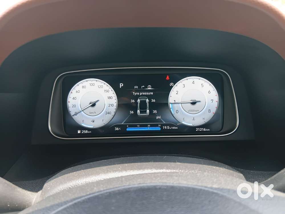 Hyundai Alcazar Platinum (o) 7 Str 1.5 Petrol Dct, 2023, Petrol