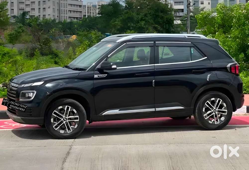 Hyundai Venue Sx Mt, 2023, Petrol