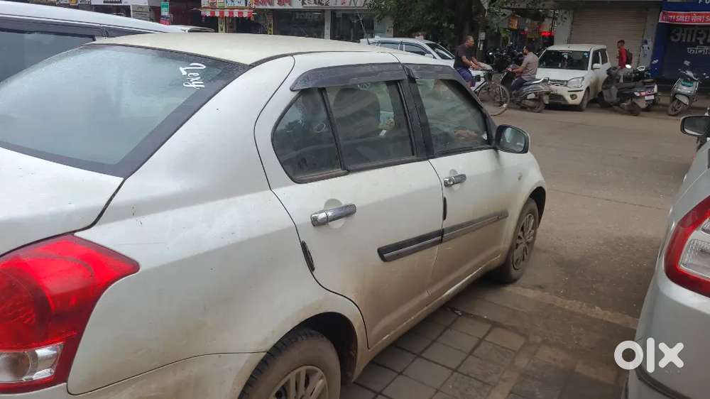 Maruti Suzuki Dzire 2010 Petrol 75000 Km Driven