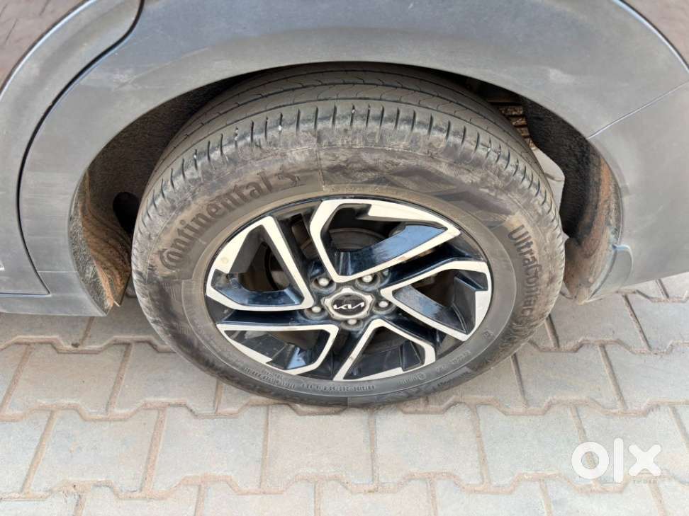 Kia Carens 1.4 Prestige Plus Turbo Dct 7 Str, 2023, Petrol