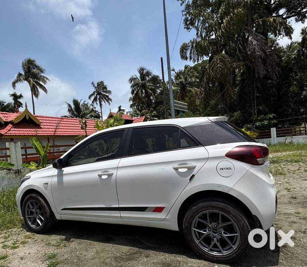 Hyundai Elite I20 2018 Petrol 60000 Km Driven