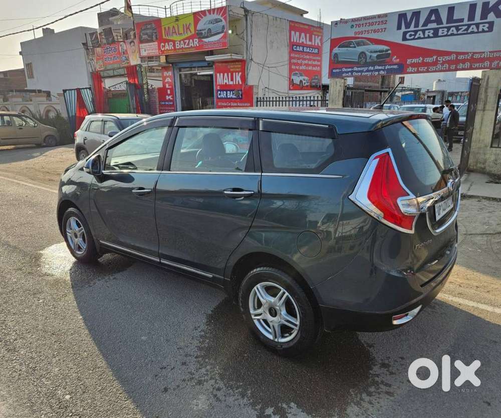 Mahindra Marazzo M6, 2018, Diesel