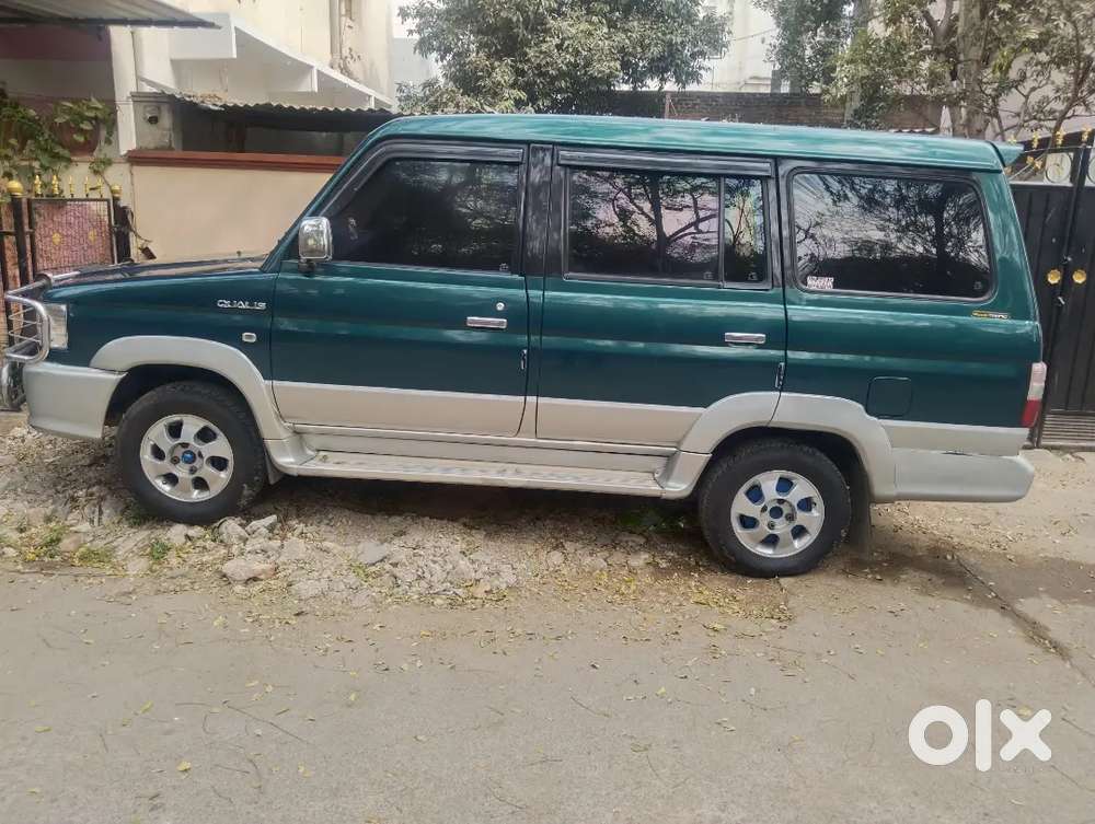 Toyota Qualis 2004 Diesel Well Maintained