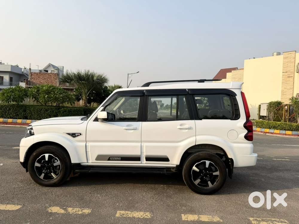 Mahindra Scorpio Classic Diesel Manual 2026