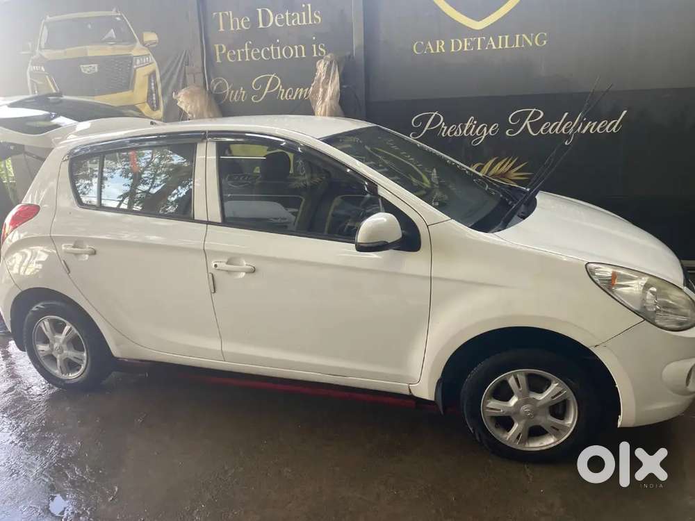 Hyundai I20 2011 Petrol Well Maintained