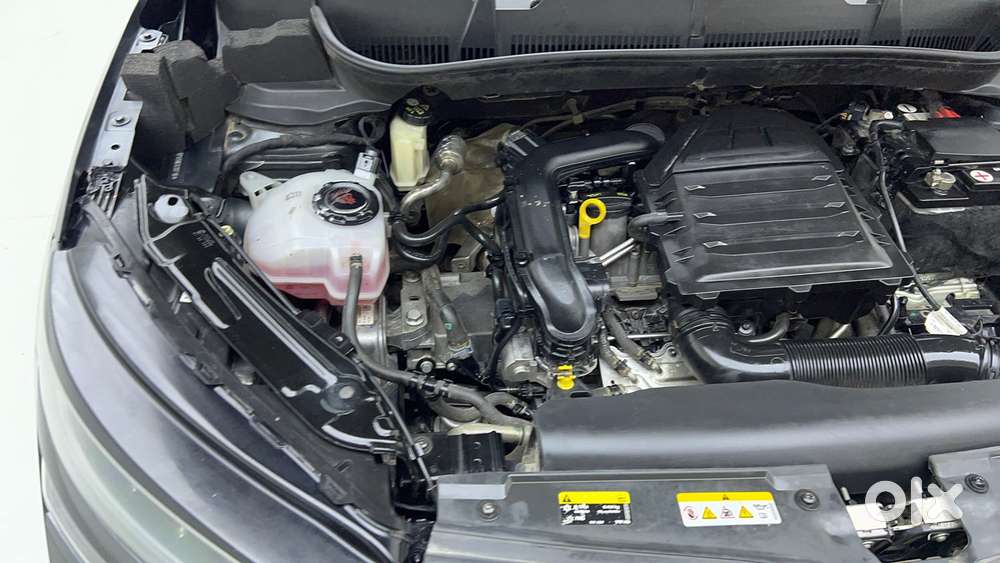 Skoda Kushaq 1.0 Tsi Style, 2022, Petrol