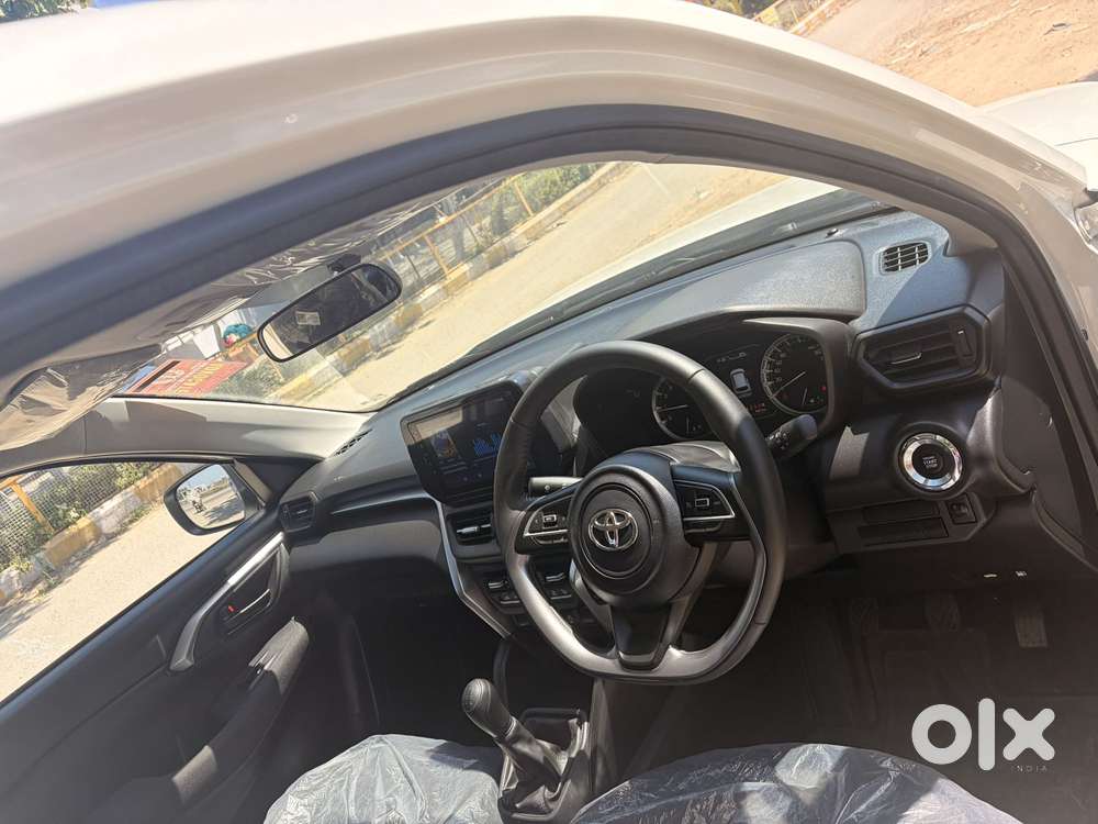 Toyota Urban Cruiser Hyryder E Neodrive Aero Edition, 2025, Petrol