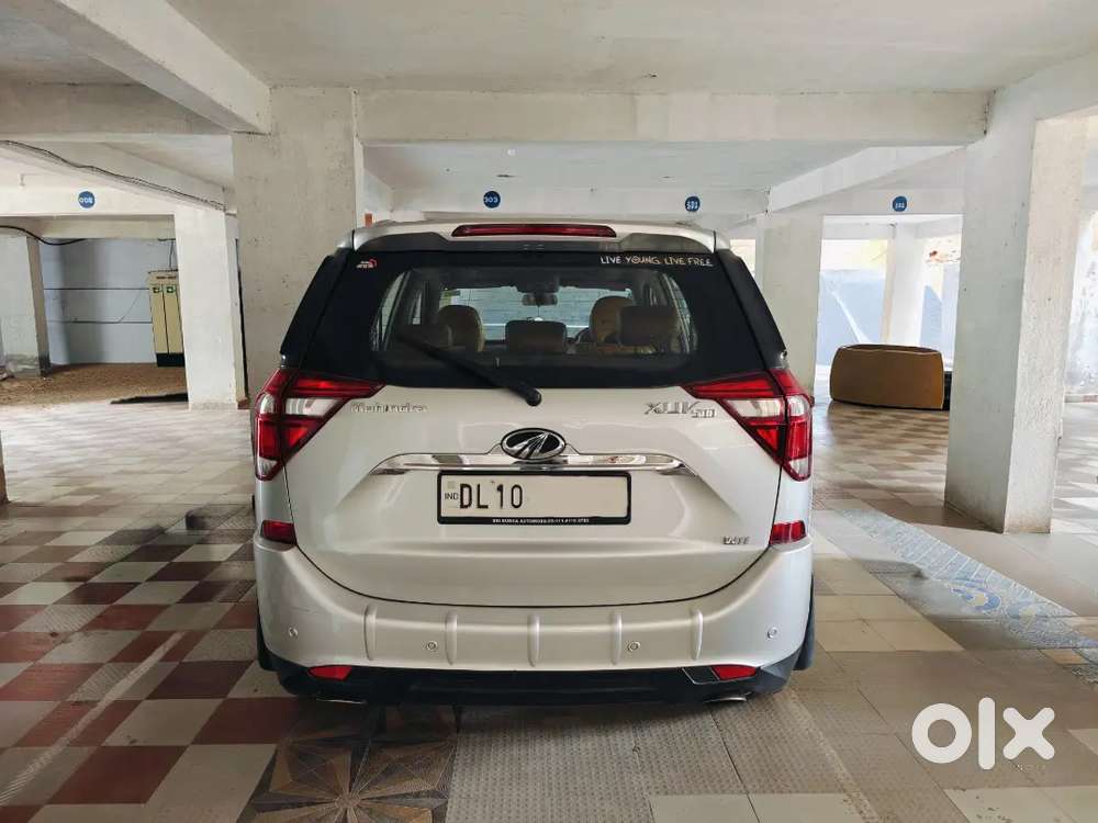 Mahindra Xuv500 W11 (o) Diesel