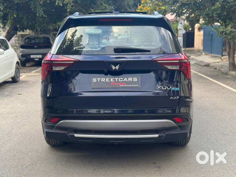 Mahindra Xuv700 2.0 Ax 7 Petrol At Str, 2023, Petrol