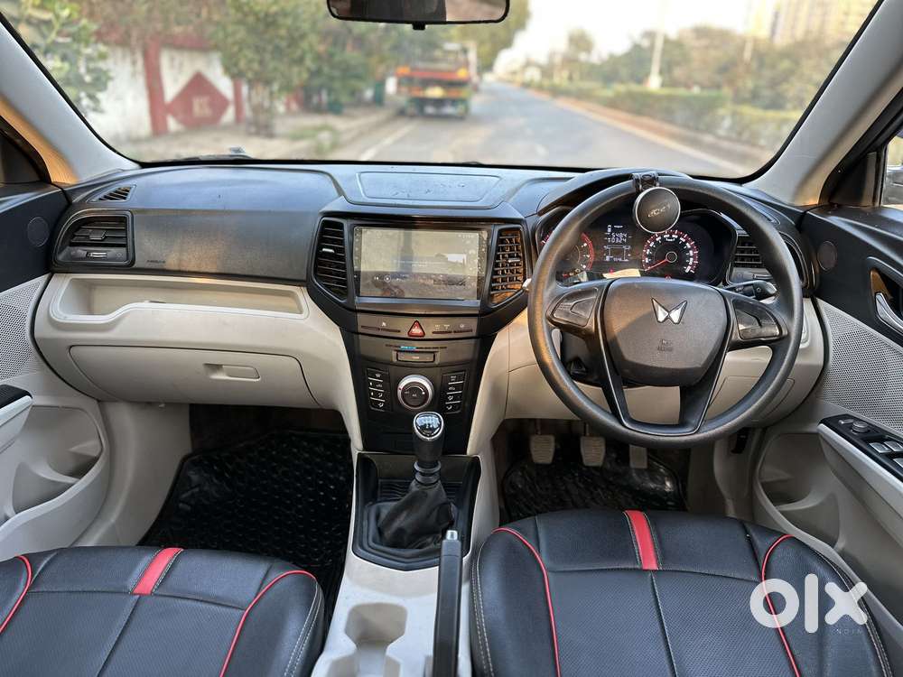 Mahindra Xuv300 W4, 2023, Petrol