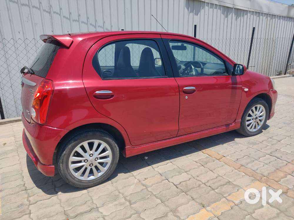 Toyota Etios Liva, 2011, Petrol